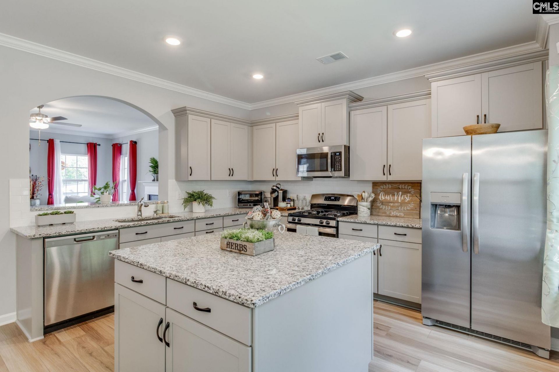 460 Harbour Pointe Drive  Photo 10