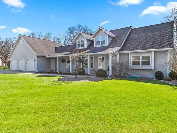 1171 THUNDERBYRD COURT, Green Bay, WI 54313