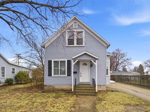 206 WRIGHT AVENUE, Neenah, WI 54956