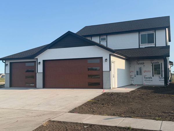6297 86th Avenue S, Horace, ND 58047