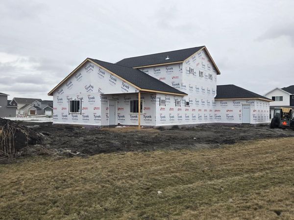 6297 86th Avenue S, Horace, ND 58047