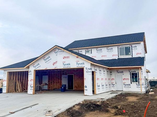6297 86th Avenue S, Horace, ND 58047