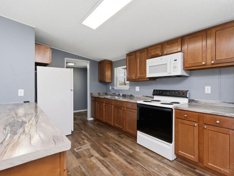 11479 Brownstown Arnheim Road, Franklin Twp, OH 45121 Photo 24