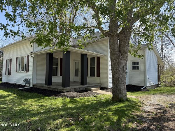 212 E High Street , Napoleon, OH 43545