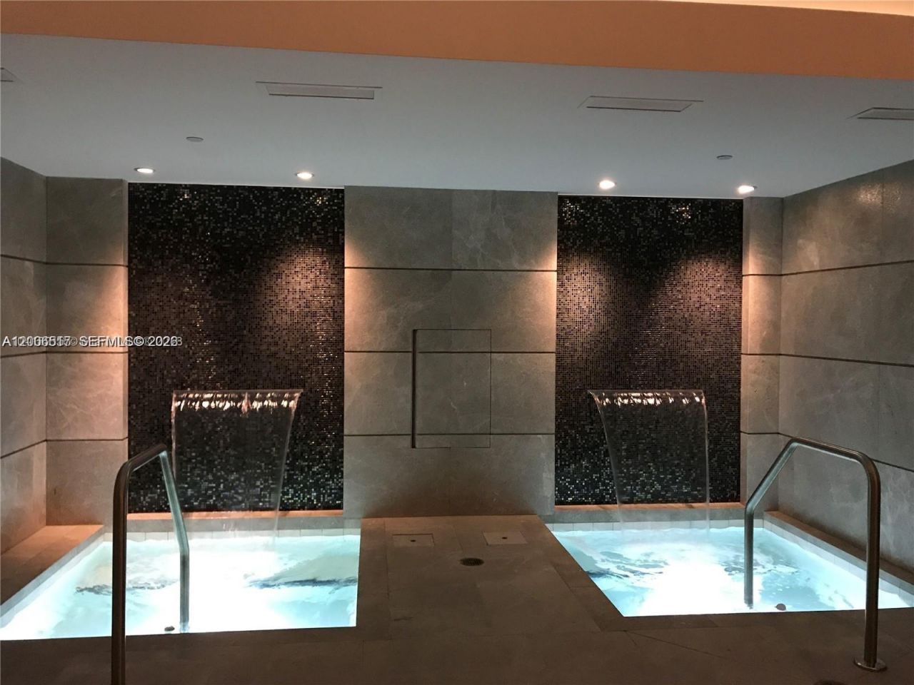 1010 Brickell Ave, Unit 4609, Miami, FL 33131 Photo