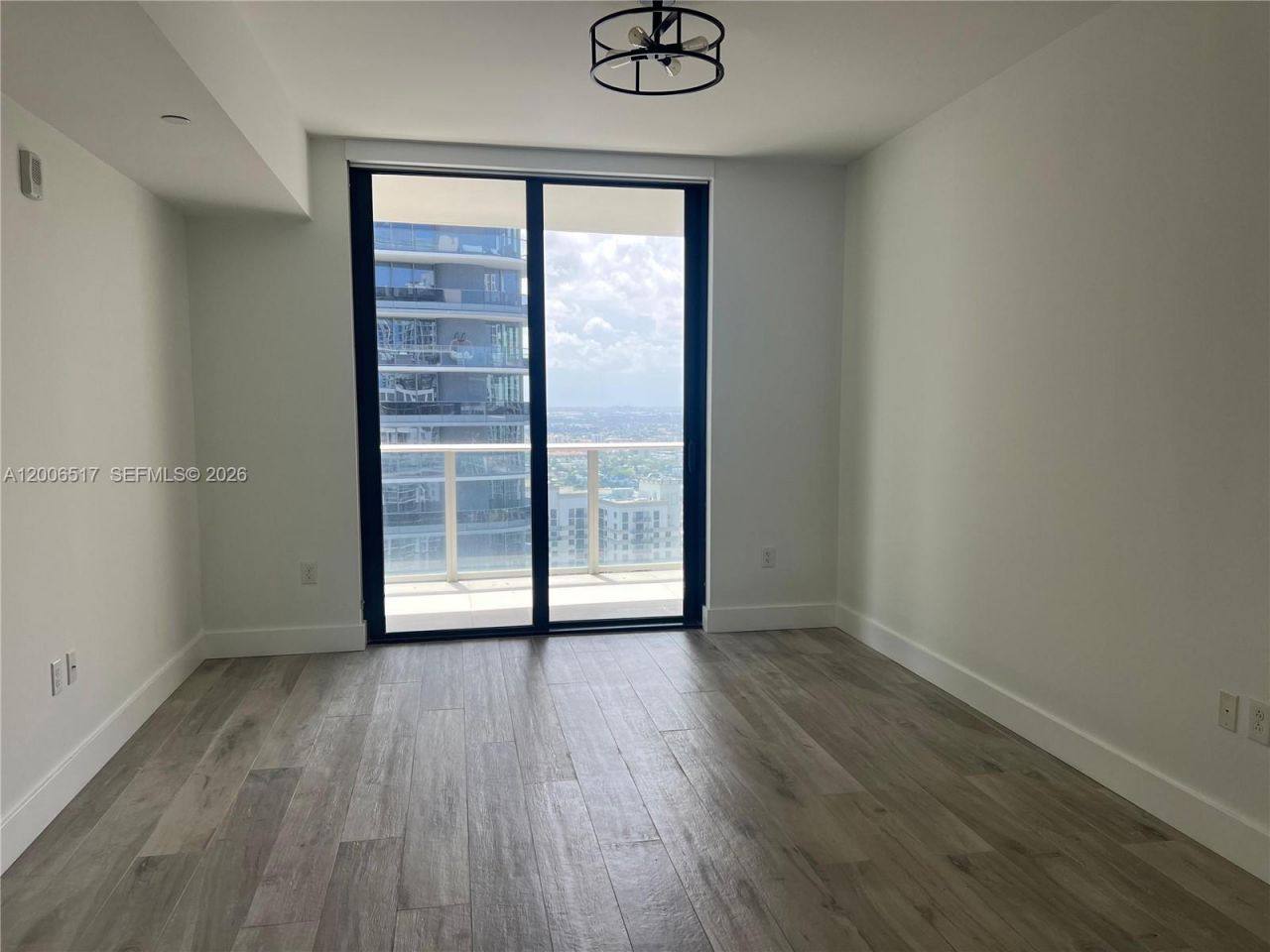 1010 Brickell Ave, Unit 4609, Miami, FL 33131 Photo