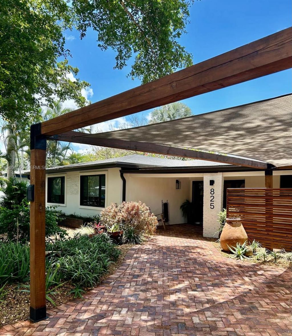 825 N Bel Air Dr, Plantation, FL 33317 Photo