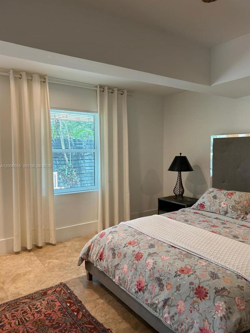 825 N Bel Air Dr, Plantation, FL 33317 Photo