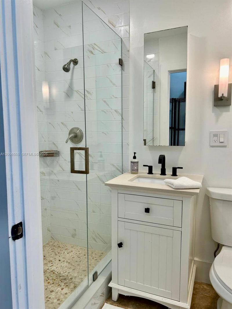 825 N Bel Air Dr, Plantation, FL 33317 Photo