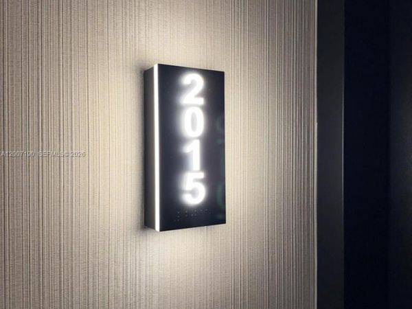 398 NE 5th St , Unit 2015, Miami, FL 33132