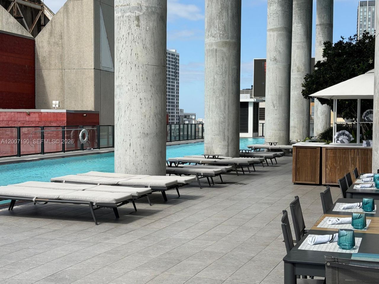 398 NE 5th St , Unit 2015, Miami, FL 33132 Photo