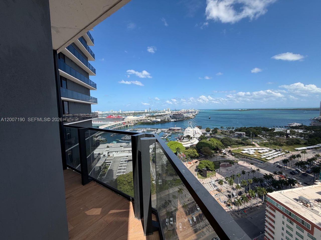 398 NE 5th St , Unit 2015, Miami, FL 33132 Photo