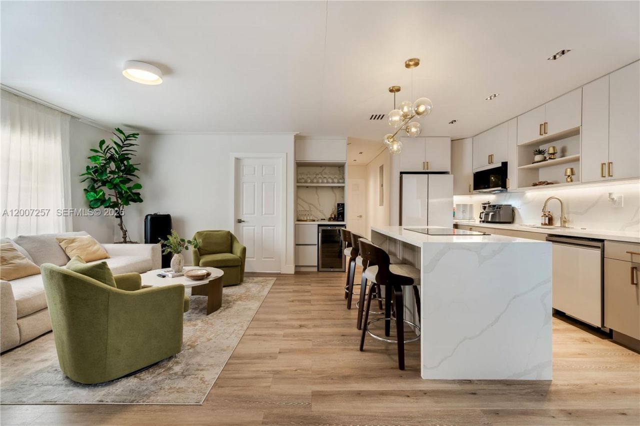 7051 Tyler St, Hollywood, FL 33024 Photo