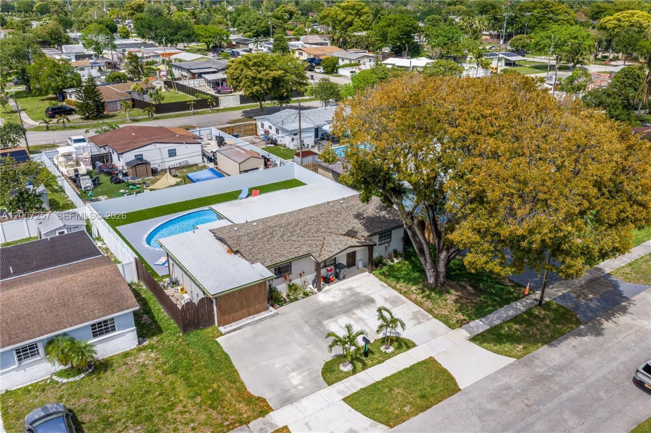 7051 Tyler St, Hollywood, FL 33024 Photo