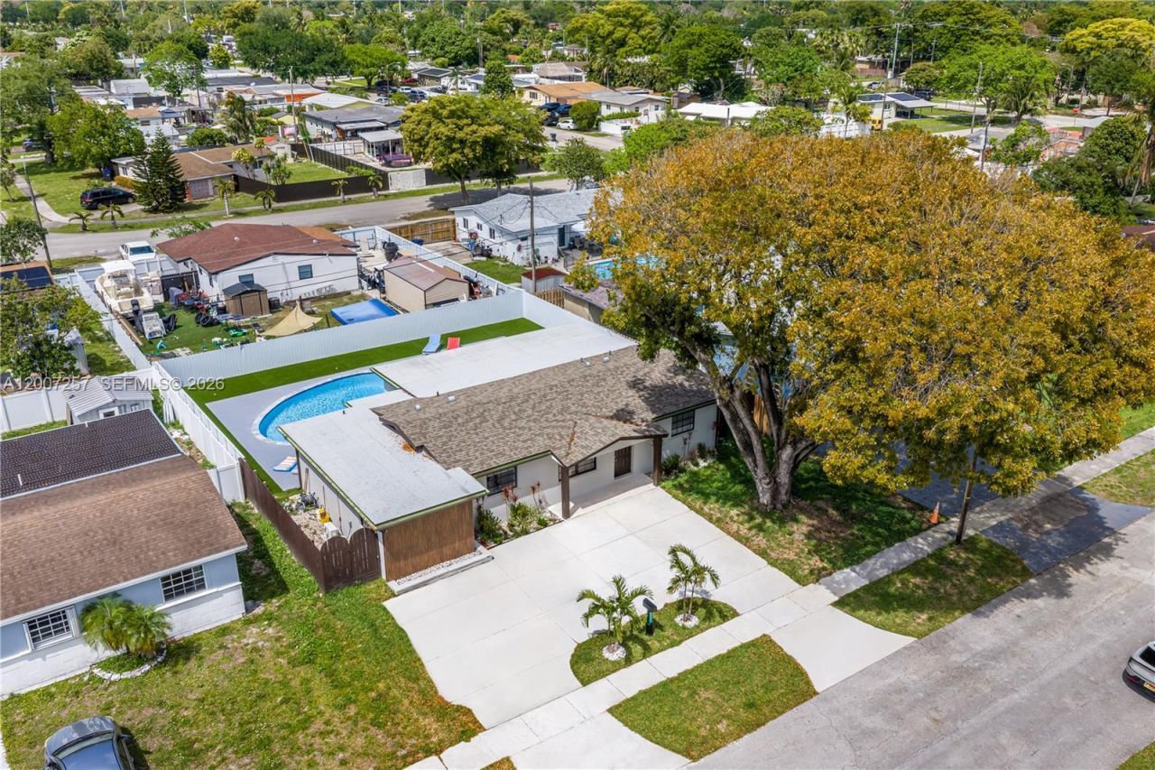 7051 Tyler St, Hollywood, FL 33024 Photo