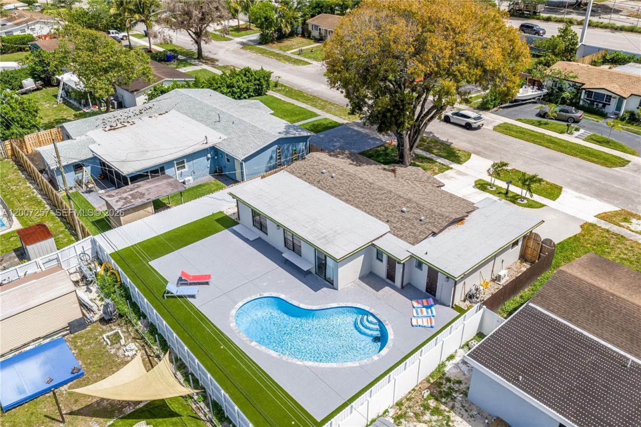 7051 Tyler St, Hollywood, FL 33024 Photo