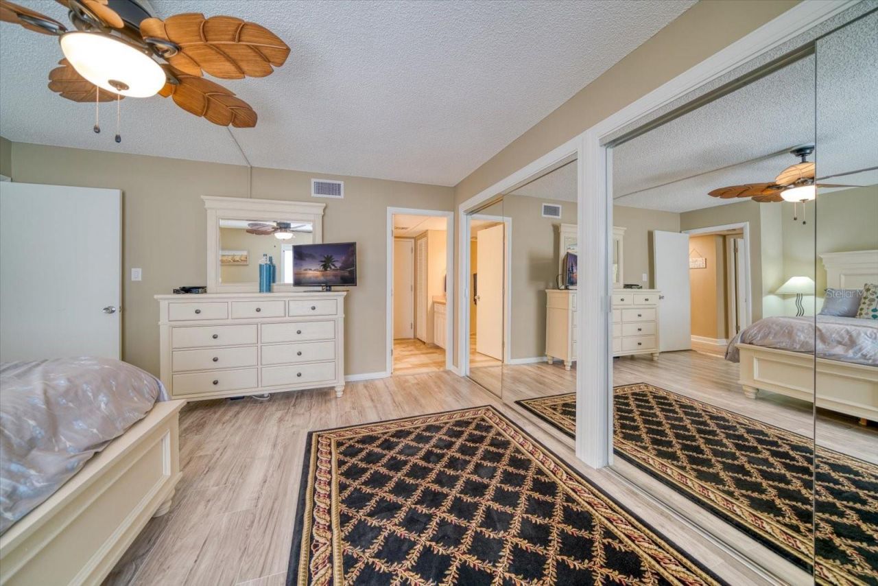 450 S Gulfview Boulevard, Unit 704, Clearwater Beach, FL 33767 Photo