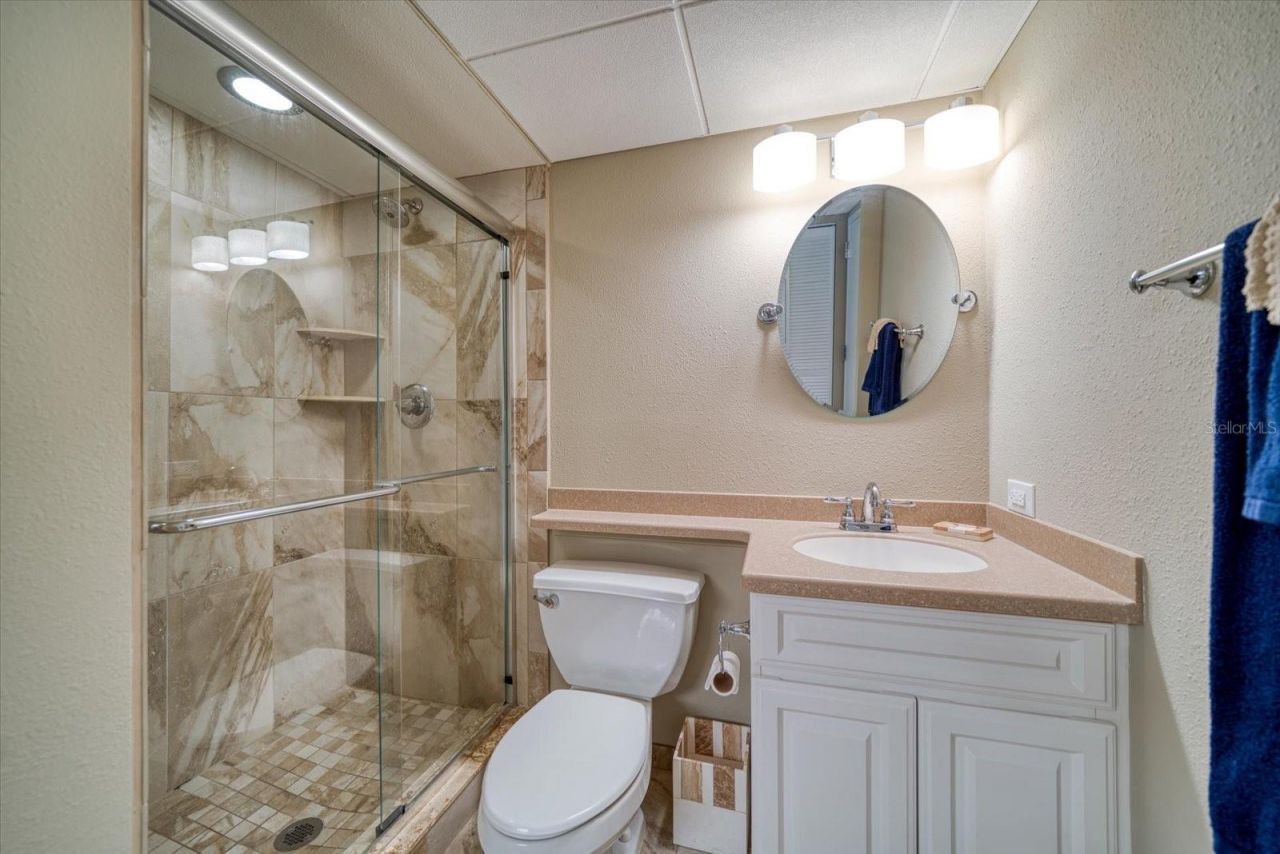450 S Gulfview Boulevard, Unit 704, Clearwater Beach, FL 33767 Photo