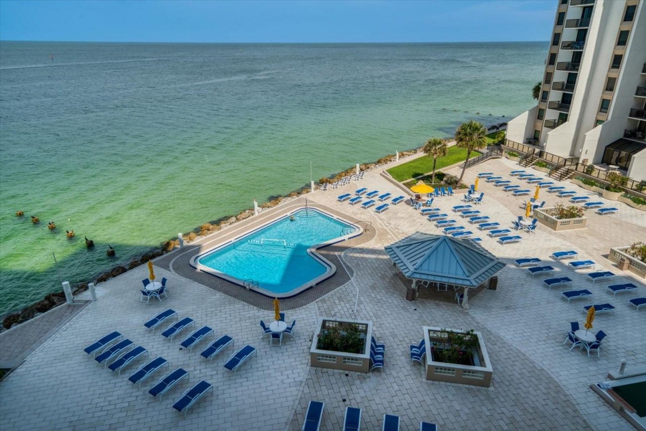 450 S Gulfview Boulevard, Unit 704, Clearwater Beach, FL 33767 Photo