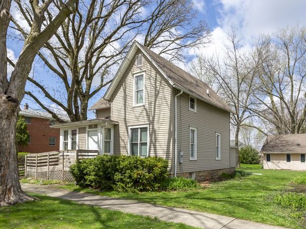 421 Prospect Street , DeKalb, IL 60115