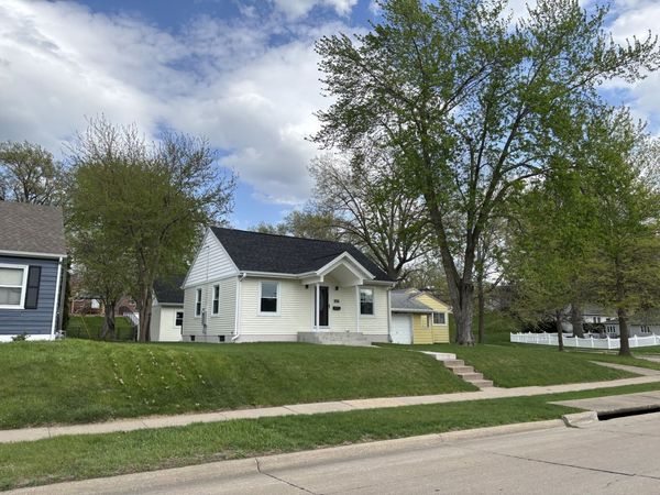 2407 Warren Street , Davenport, IA 52804