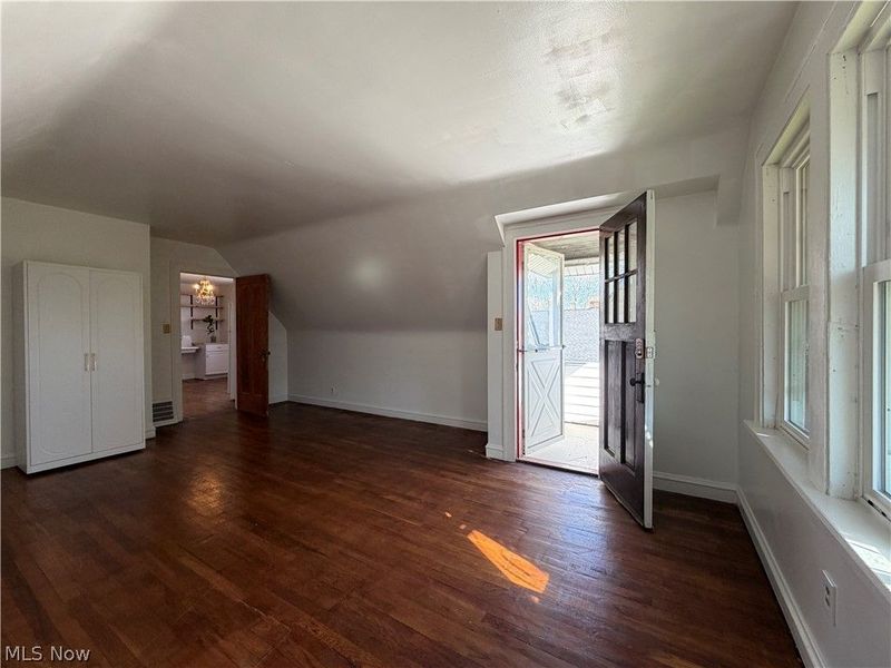 895 Rondel Road, Cleveland, OH 44110 Photo 38