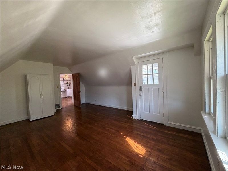 895 Rondel Road, Cleveland, OH 44110 Photo 41