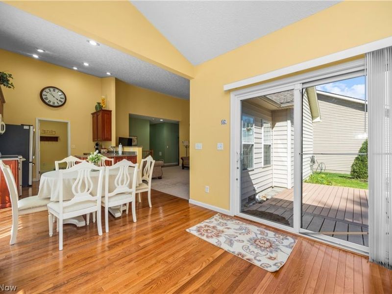 884 Lakeview Court, Kent, OH 44240 Photo 7