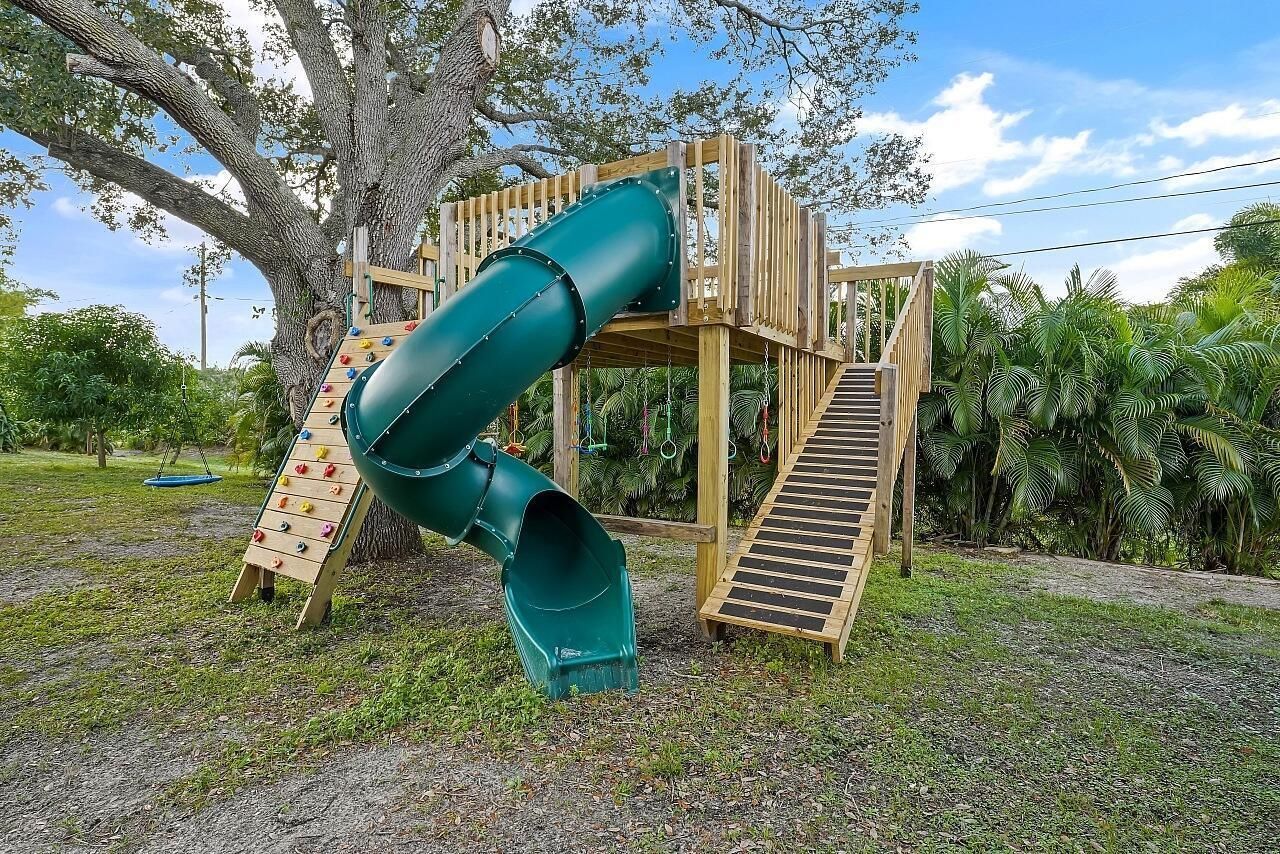 8015 97th Court, Vero Beach, FL 32967 Photo