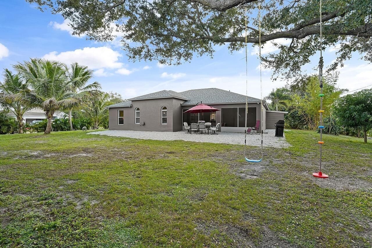 8015 97th Court, Vero Beach, FL 32967 Photo