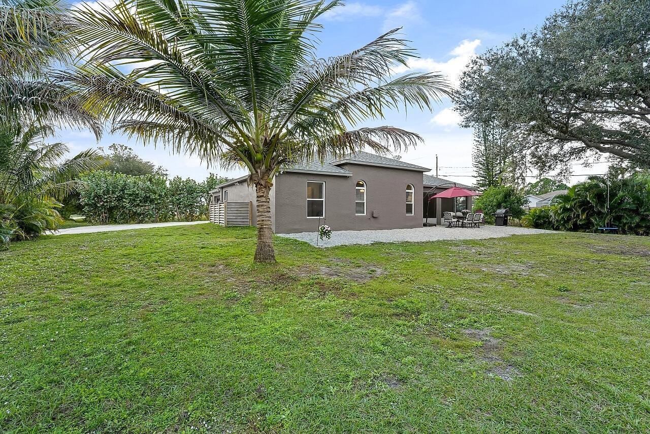 8015 97th Court, Vero Beach, FL 32967 Photo