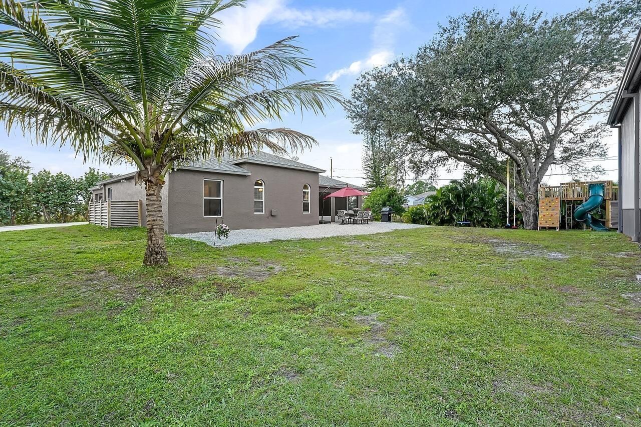 8015 97th Court, Vero Beach, FL 32967 Photo