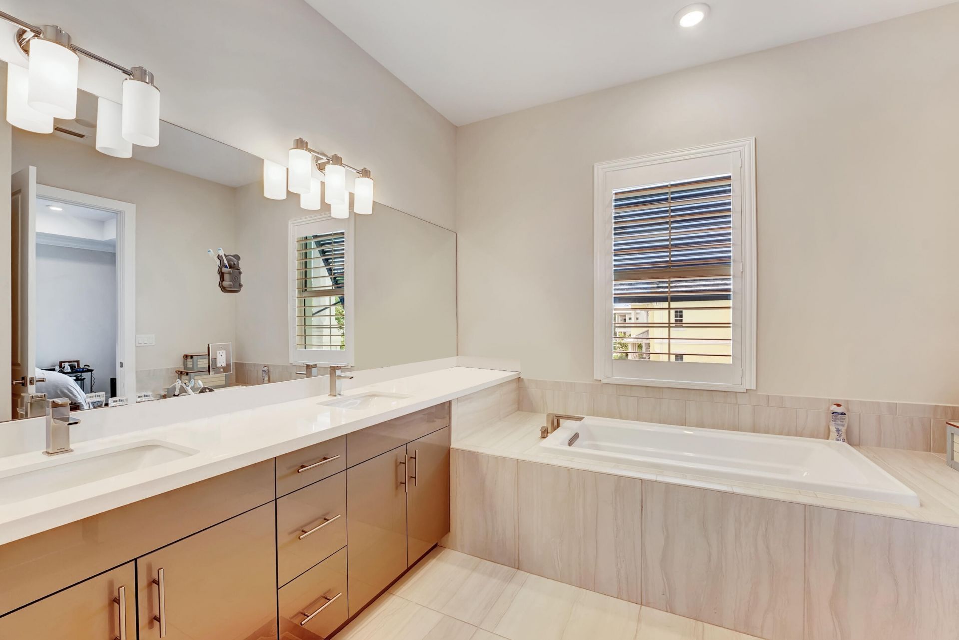 1045 Harbor Villas Drive, Unit 5, North Palm Beach, FL 33408 Photo