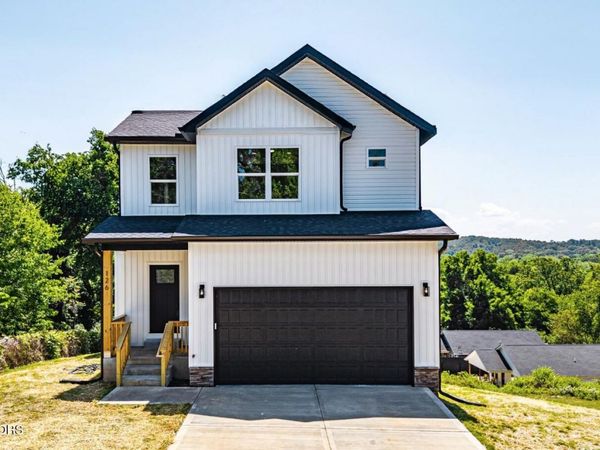 126 Henry Ave, Knoxville, TN 37920