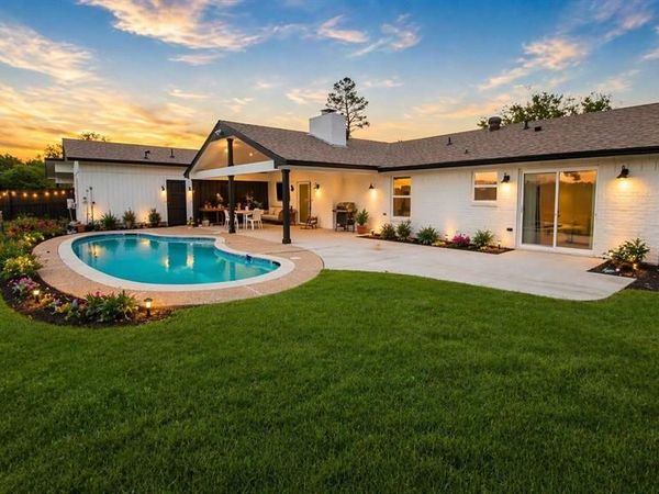 2400 Bowling Green Street , Denton, TX 76201