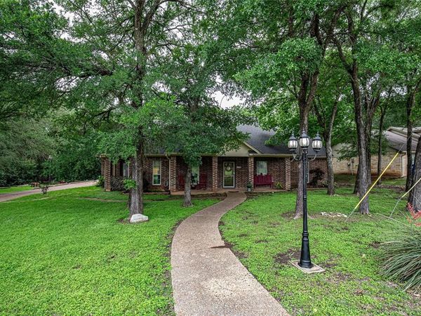 6400 Avon Drive , Waco, TX 76708