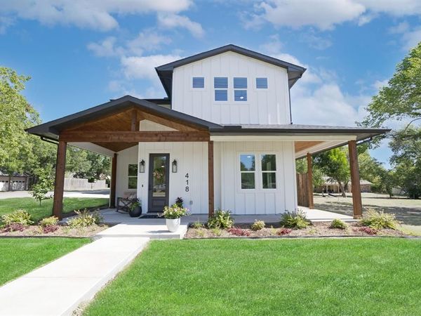 418 W 4th Street , Justin, TX 76247