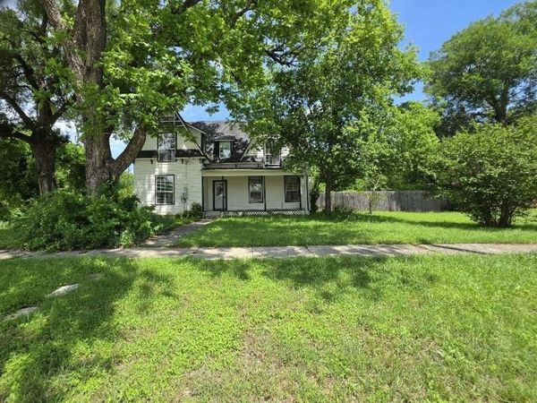 515 Bosque , Meridian, TX 76665
