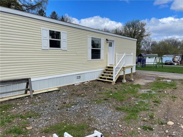 313 Roling Hills , Elbridge, NY 13060