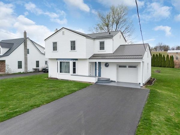 6075 Highland Avenue , Williamson, NY 14589