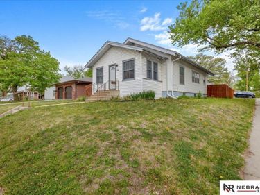 4548 Lowell Avenue, Lincoln, NE 68506