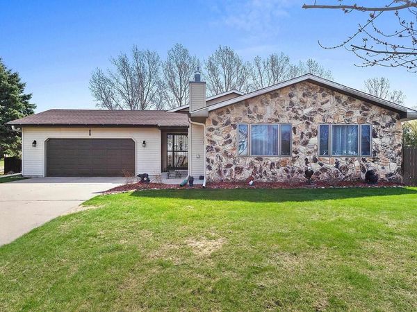 N6426 BAHR ESTATES DRIVE, Cecil, WI 54111