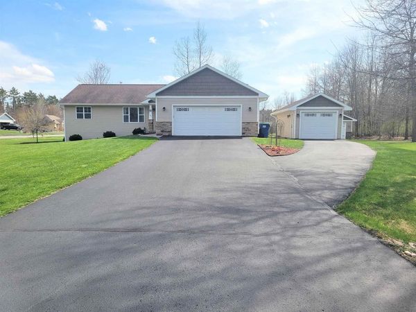 1958 AUSTIN LANE, Kronenwetter, WI 54455