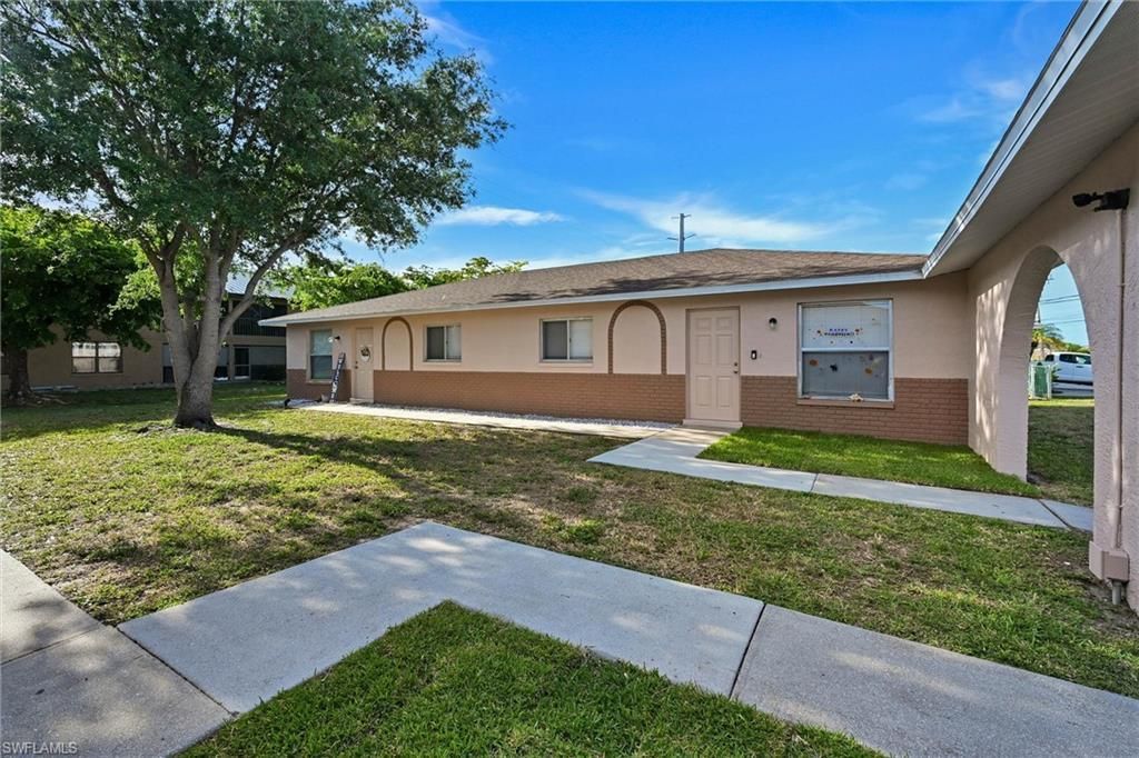 4307 SW Santa Barbara Pl, Unit 1, Cape Coral, FL 33914 Photo