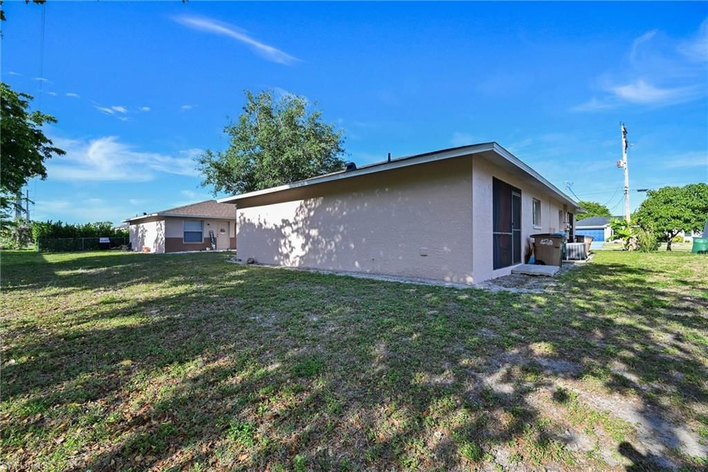 4307 SW Santa Barbara Pl, Unit 1, Cape Coral, FL 33914 Photo