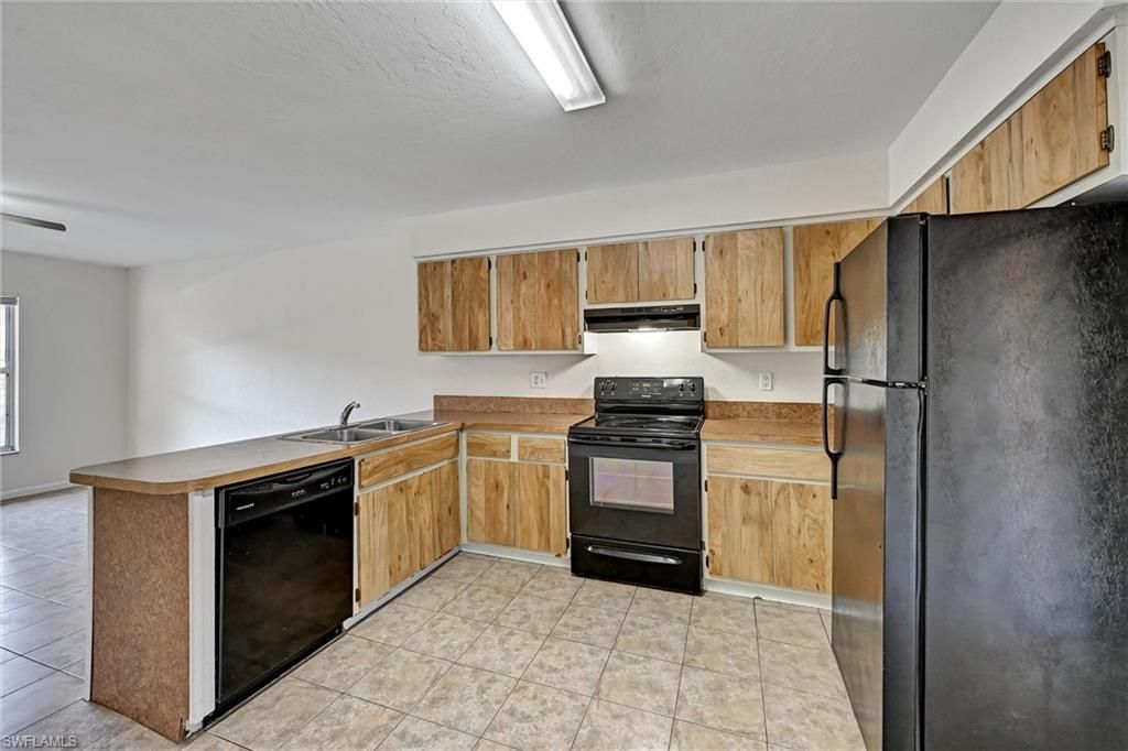 4307 SW Santa Barbara Pl, Unit 1, Cape Coral, FL 33914 Photo