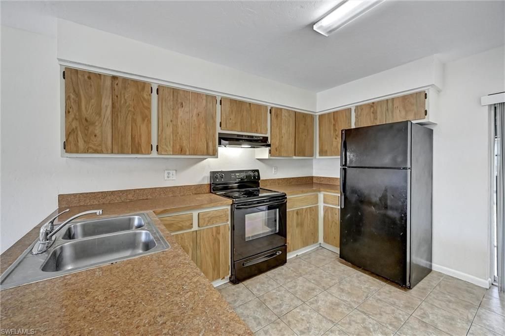 4307 SW Santa Barbara Pl, Unit 1, Cape Coral, FL 33914 Photo