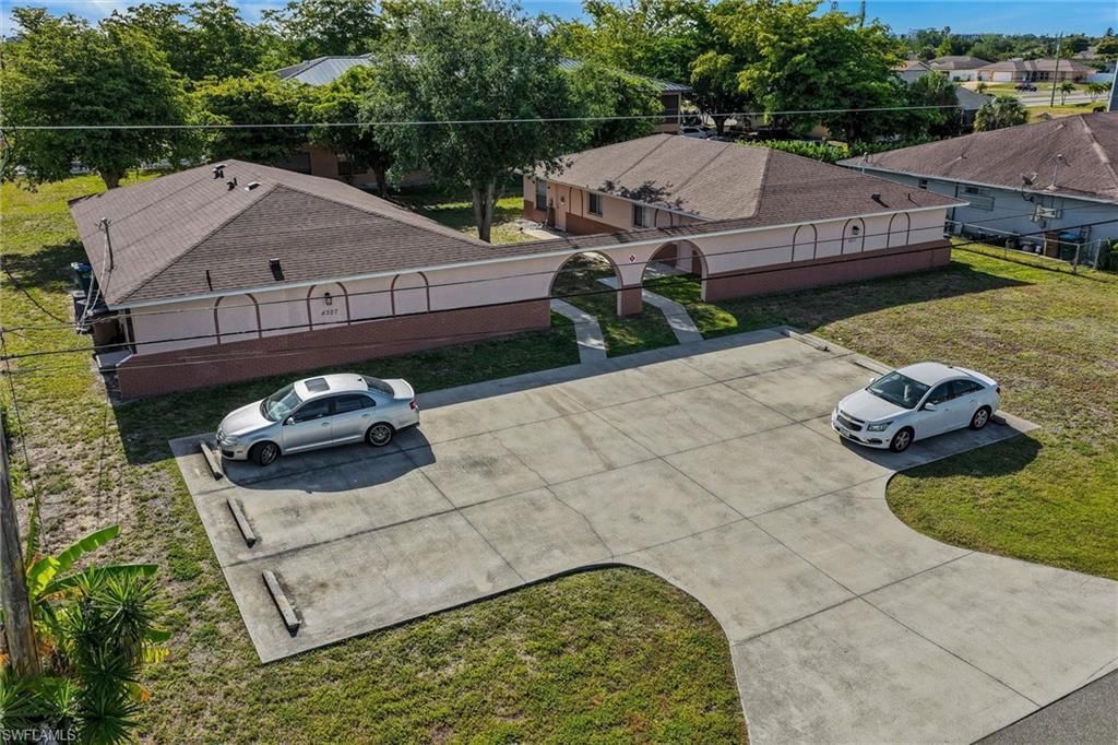 4307 SW Santa Barbara Pl, Unit 1, Cape Coral, FL 33914 Photo