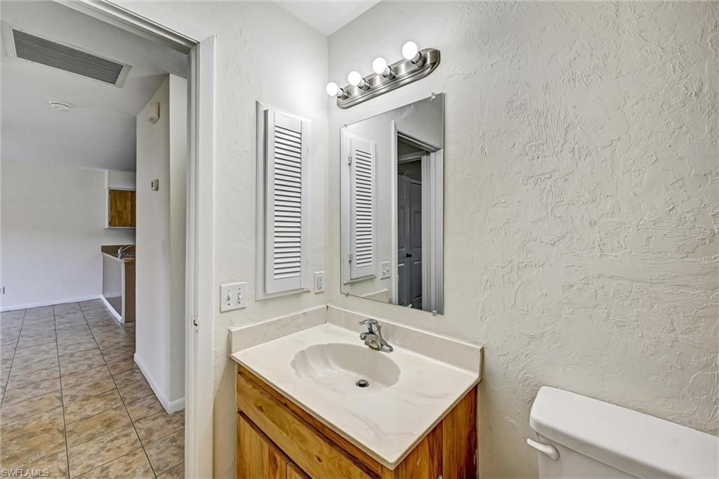 4307 SW Santa Barbara Pl, Unit 1, Cape Coral, FL 33914 Photo