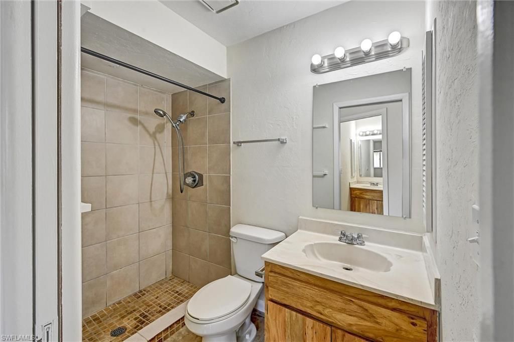 4307 SW Santa Barbara Pl, Unit 1, Cape Coral, FL 33914 Photo